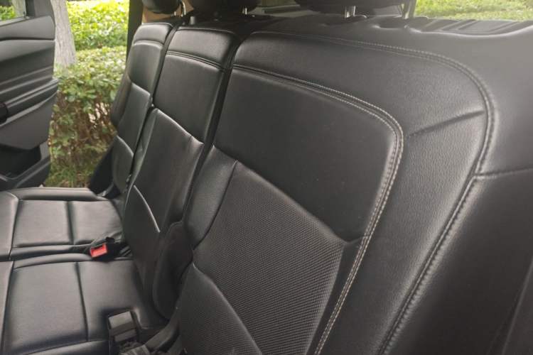 Used Ford Explorer 2020 EcoBoost 285 Rear-Drive Trend Edition 7-Seater Left Rear Seat
