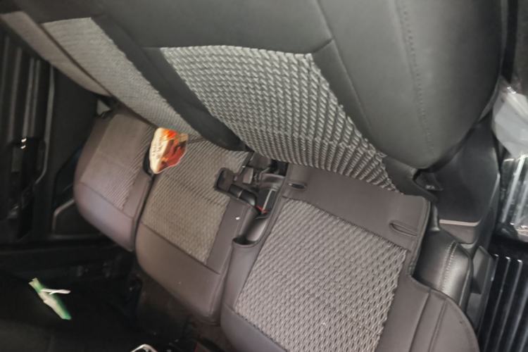 Used Ford Explorer 2020 EcoBoost 285 4x4 Titanium Edition 7-Seater Left Rear Seat