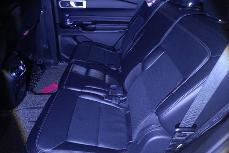 Used Ford Explorer 2020 EcoBoost 285 4x4 Trend Edition 7-Seater Left Rear Seat