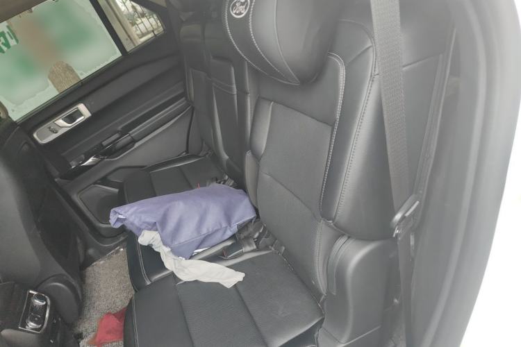 Used Ford Explorer 2020 EcoBoost 285 4x4 Titanium Edition 7-Seater Left Rear Seat