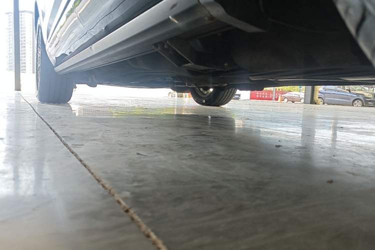 Used Ford Explorer 2020 EcoBoost 285 4x4 Titanium Edition 6 Seats Left Side Sill