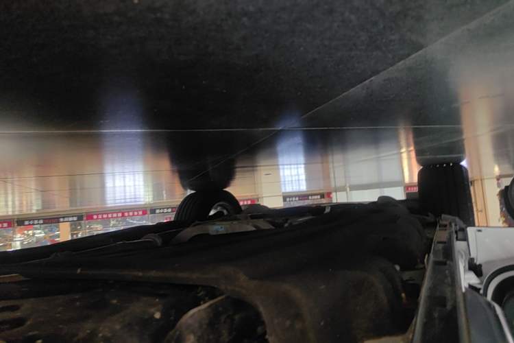 Used Ford Explorer 2020 EcoBoost 285 4x4 Titanium Edition 7-Seater Left Side Sill