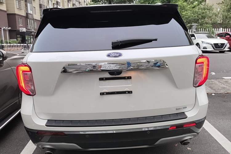 Used Ford Explorer 2020 EcoBoost 285 Rear-Drive Trend Edition 7-Seater Rear