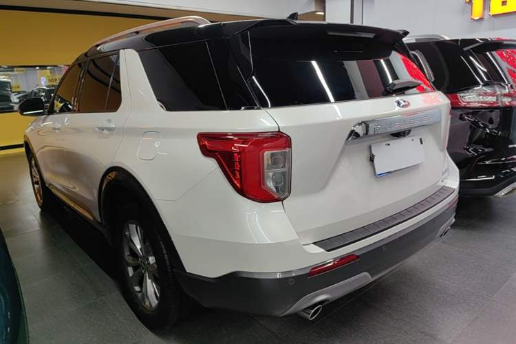 Used Ford Explorer 2020 EcoBoost 285 4x4 Trend Edition 7-Seater Rear Left 45 Deg