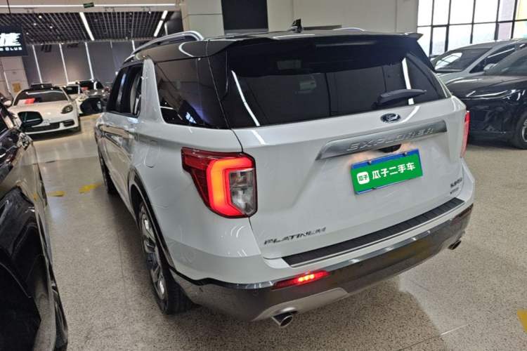Used Ford Explorer 2020 EcoBoost 285 4x4 Platinum Edition 6 Seats Rear Left 45 Deg