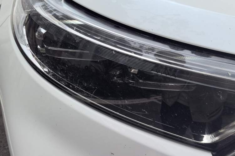 Used Ford Explorer 2020 EcoBoost 285 4x4 Trend Edition 7-Seater Right Front Headlight