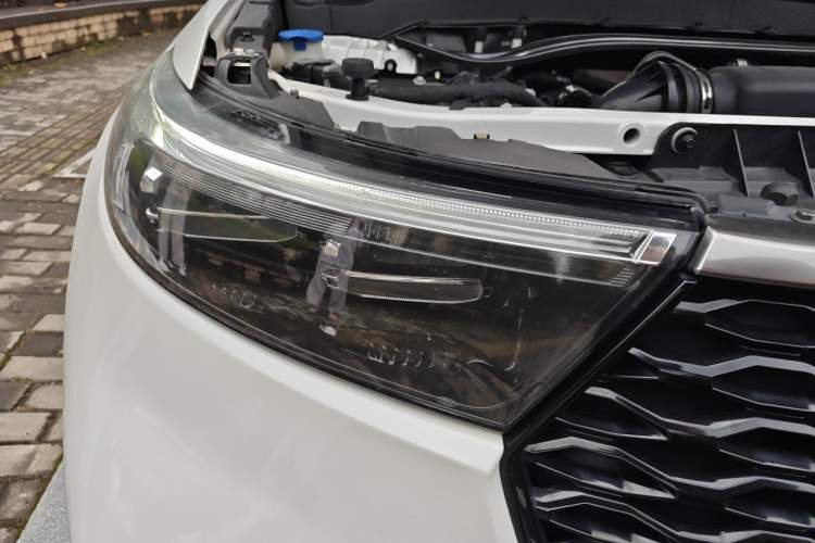 Used Ford Explorer 2020 EcoBoost 285 4x4 Sport Edition ST-LINE 6-Seater Right Front Headlight
