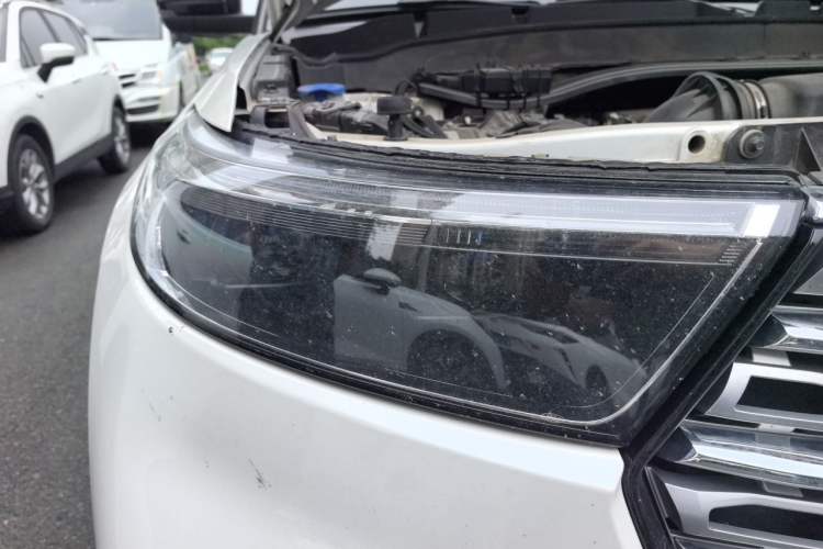 Used Ford Explorer 2020 EcoBoost 285 4x4 Titanium Edition 7-Seater Right Front Headlight