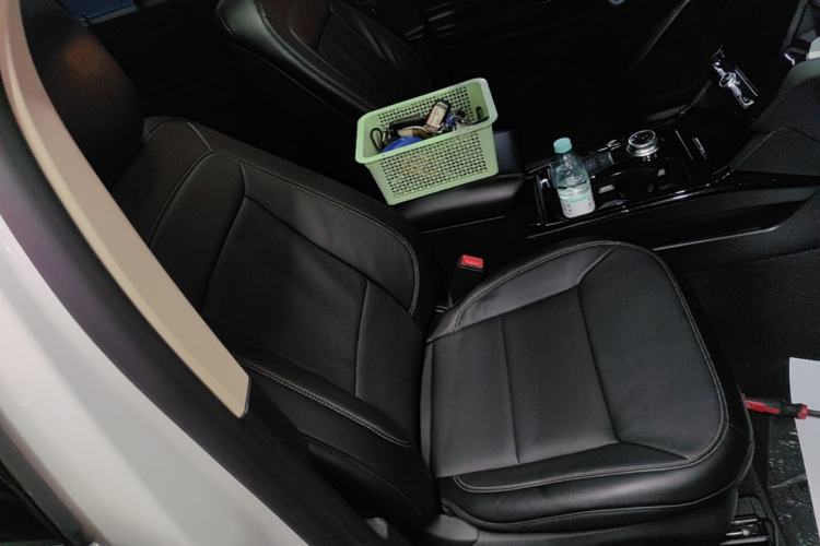 Used Ford Explorer 2020 EcoBoost 285 4x4 Trend Edition 7-Seater Right Front Seat