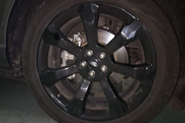 Used Ford Explorer 2020 EcoBoost 285 Four-Wheel Drive Sport Edition ST-LINE 7-Seater Right Front Wheel Hub