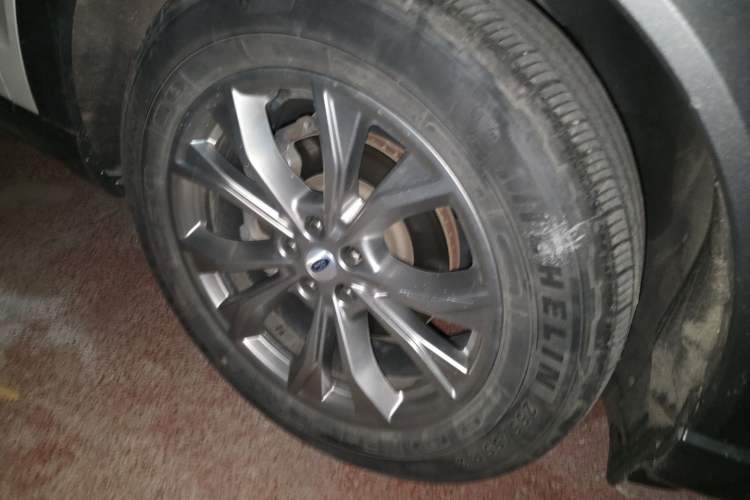 Used Ford Explorer 2020 EcoBoost 285 Four-Wheel Drive Trend Edition 6 Seats Right Front Wheel Hub