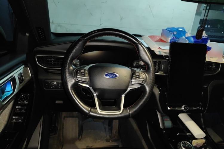 Used Ford Explorer 2020 EcoBoost 285 Four-Wheel Drive Sport Edition ST-LINE 7-Seater Steering Wheel