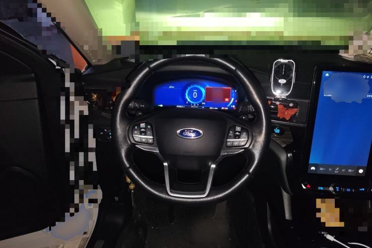 Used Ford Explorer 2020 EcoBoost 285 4x4 Titanium Edition 6 Seats Steering Wheel