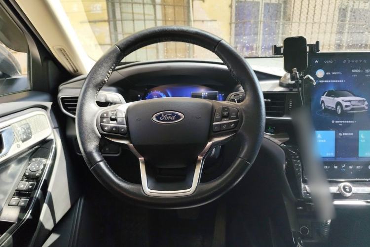 Used Ford Explorer 2020 EcoBoost 285 4x4 Titanium Edition 6 Seats Steering Wheel