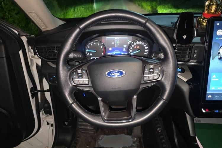 Used Ford Explorer 2020 EcoBoost 285 Four-Wheel Drive Trend Edition 6 Seats Steering Wheel