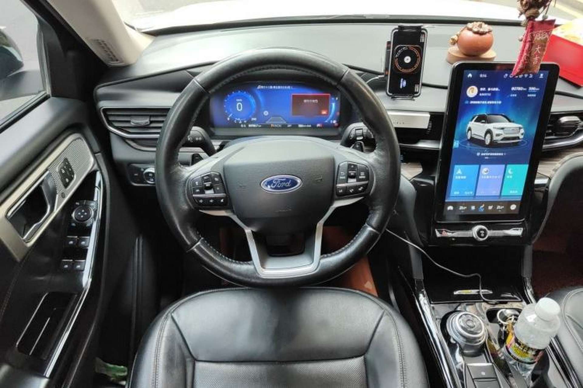 Used Ford Explorer 2020 EcoBoost 285 4x4 Titanium Edition 6 Seats Steering Wheel