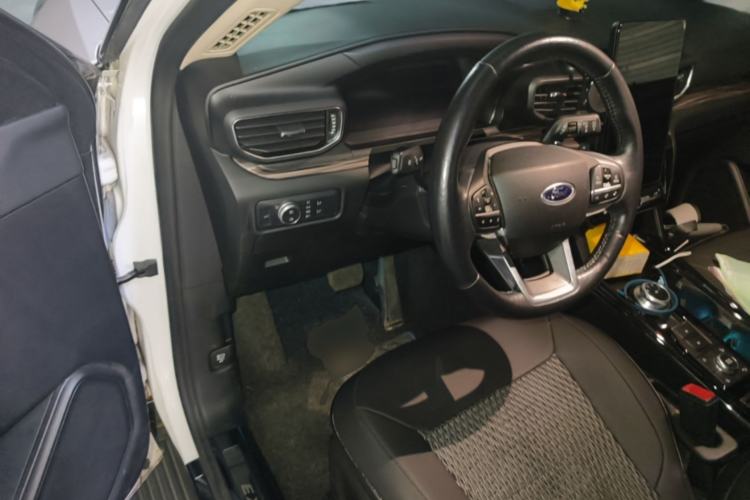 Used Ford Explorer 2020 EcoBoost 285 4x4 Titanium Edition 7-Seater Steering Wheel