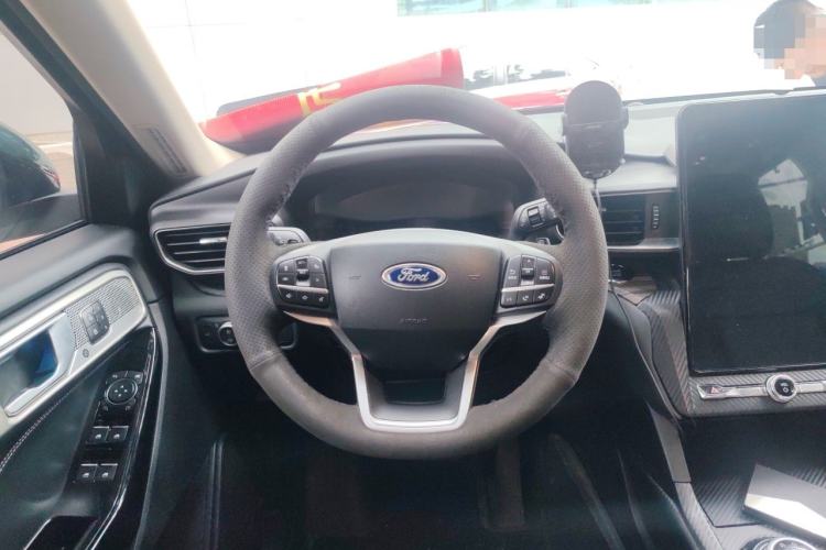 Used Ford Explorer 2020 EcoBoost 285 4x4 Titanium Edition 6 Seats Steering Wheel
