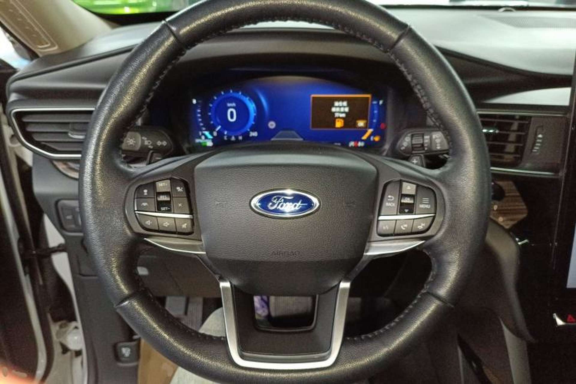 Used Ford Explorer 2020 EcoBoost 285 4x4 Titanium Edition 6 Seats Steering Wheel