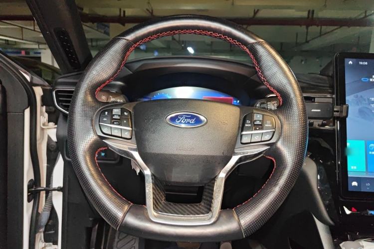 Used Ford Explorer 2020 EcoBoost 285 4x4 Sport Edition ST-LINE 6-Seater Steering Wheel
