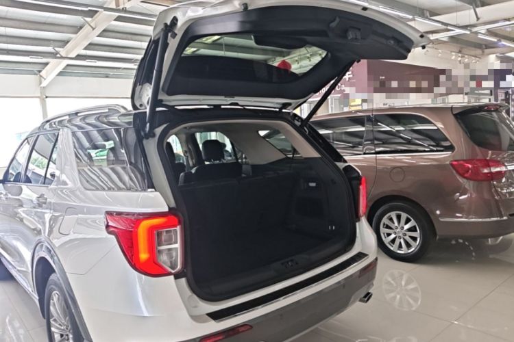 Used Ford Explorer 2020 EcoBoost 285 4x4 Titanium Edition 6 Seats Trunk
