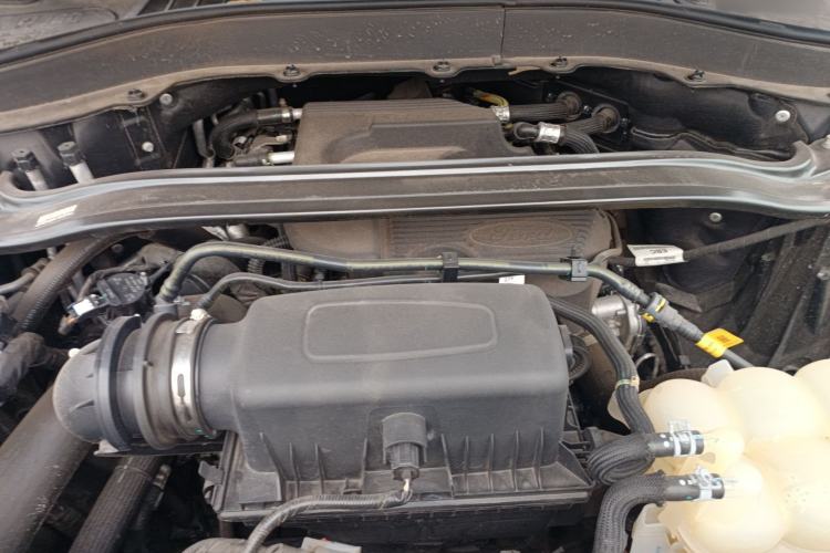 Used Ford Explorer 2022 EcoBoost 285 Four-Wheel Drive 30th Anniversary Edition 7 Seats Engine Bay