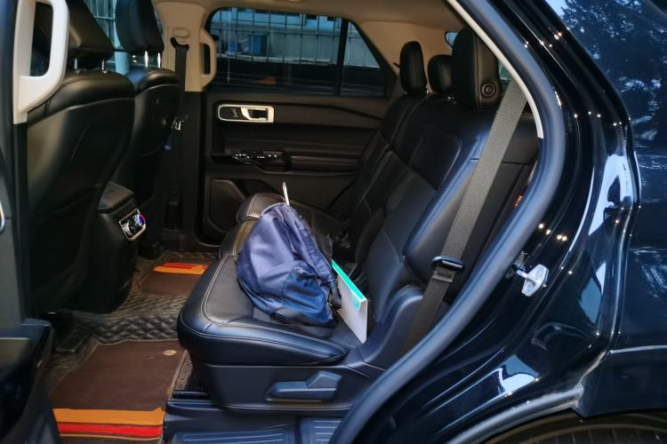 Used Ford Explorer 2022 EcoBoost 285 Four-Wheel Drive 30th Anniversary Edition 7 Seats Left Rear Seat