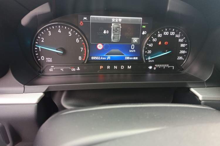 Used Ford Explorer 2022 EcoBoost 285 Four-Wheel Drive 30th Anniversary Edition 7 Seats Odometer Close Up
