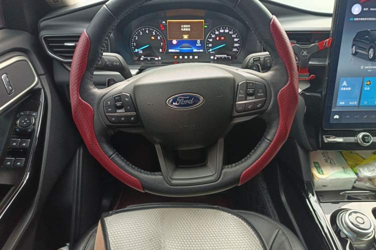 Used Ford Explorer 2022 EcoBoost 285 Four-Wheel Drive 30th Anniversary Edition 7 Seats Steering Wheel