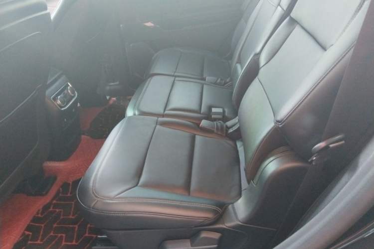 Used Ford Explorer 2022 EcoBoost 285 Four-Wheel Drive 30th Anniversary Edition 7 Seats Left Rear Seat