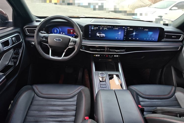 Used Ford Explorer 2023 EcoBoost 285 4x4 ST-LINE 7-Seater Center Console