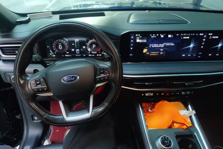Used Ford Explorer 2023 EcoBoost 285 4x4 ST-LINE 6-Seater Center Console