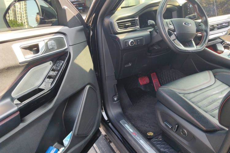 Used Ford Explorer 2023 EcoBoost 285 4x4 ST-LINE 6-Seater Driver Seat