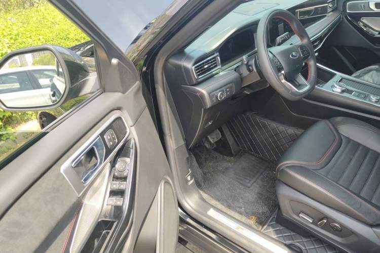 Used Ford Explorer 2023 EcoBoost 285 4x4 ST-LINE 7-Seater Driver Seat