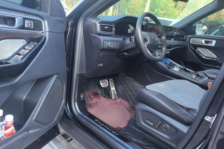 Used Ford Explorer 2023 EcoBoost 285 4x4 ST-LINE 6-Seater Driver Seat
