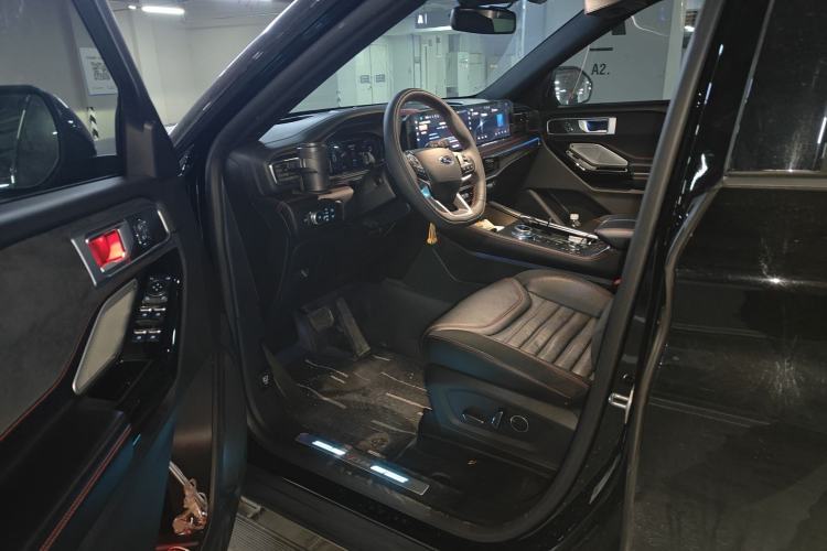 Used Ford Explorer 2023 EcoBoost 285 4x4 ST-LINE 6-Seater Driver Seat