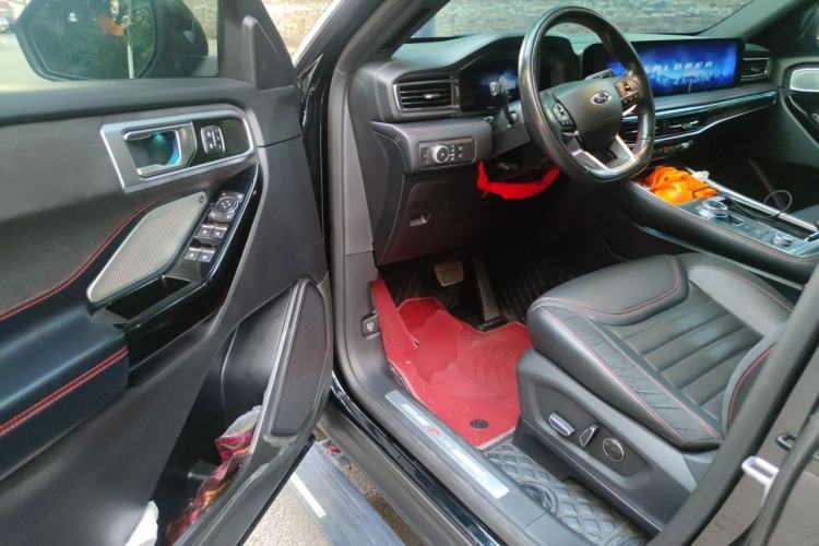 Used Ford Explorer 2023 EcoBoost 285 4x4 ST-LINE 6-Seater Driver Seat