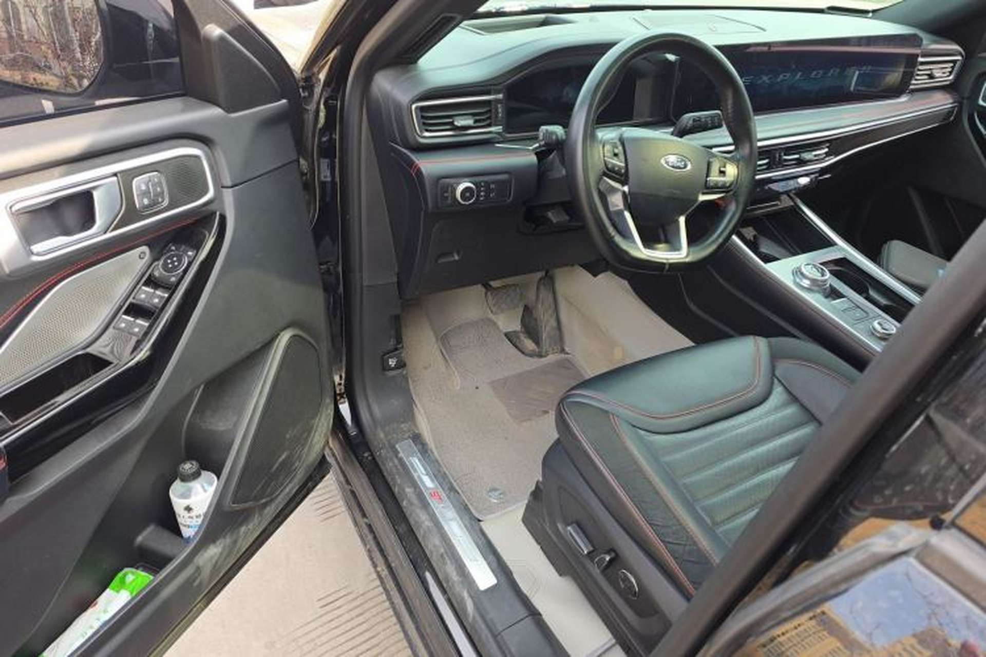 Used Ford Explorer 2023 EcoBoost 285 4x4 ST-LINE 6-Seater Driver Seat