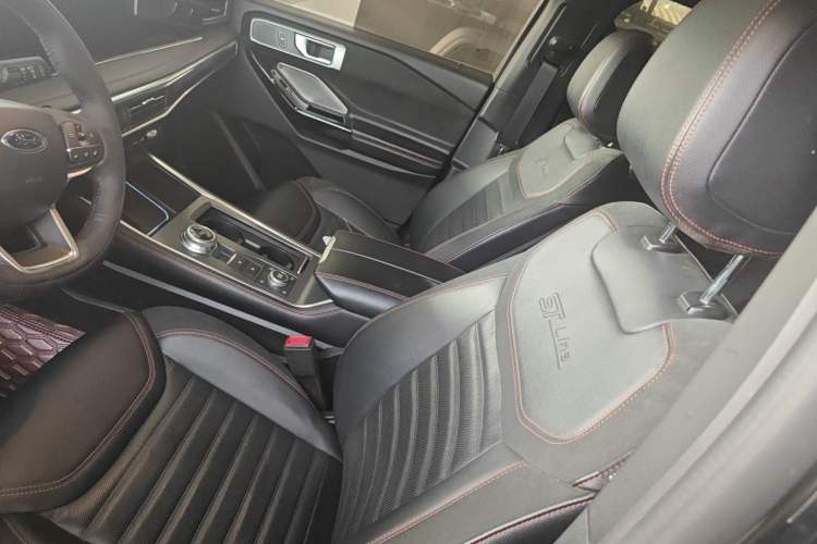Used Ford Explorer 2023 EcoBoost 285 4x4 ST-LINE 6-Seater Driver Seat