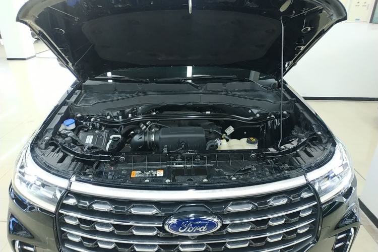Used Ford Explorer 2023 EcoBoost 285 Four-Wheel Drive Titanium Edition 7-Seater Engine Bay