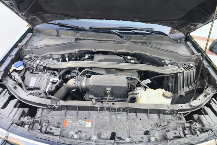 Used Ford Explorer 2023 EcoBoost 285 Four-Wheel Drive Titanium Edition 7-Seater Engine Bay