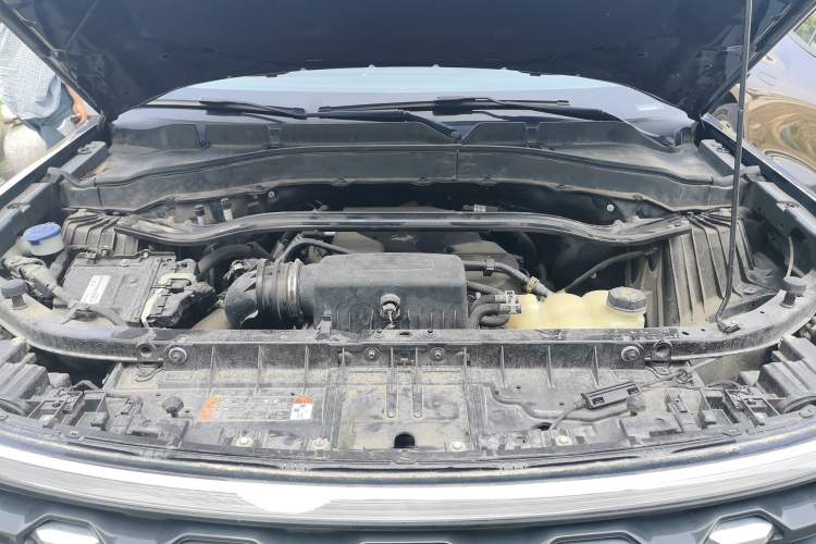 Used Ford Explorer 2023 EcoBoost 285 Four-Wheel Drive Titanium Edition 7-Seater Engine Bay