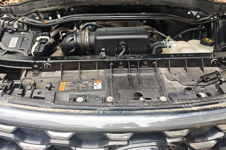 Used Ford Explorer 2023 EcoBoost 285 4x4 ST-LINE 6-Seater Engine Bay