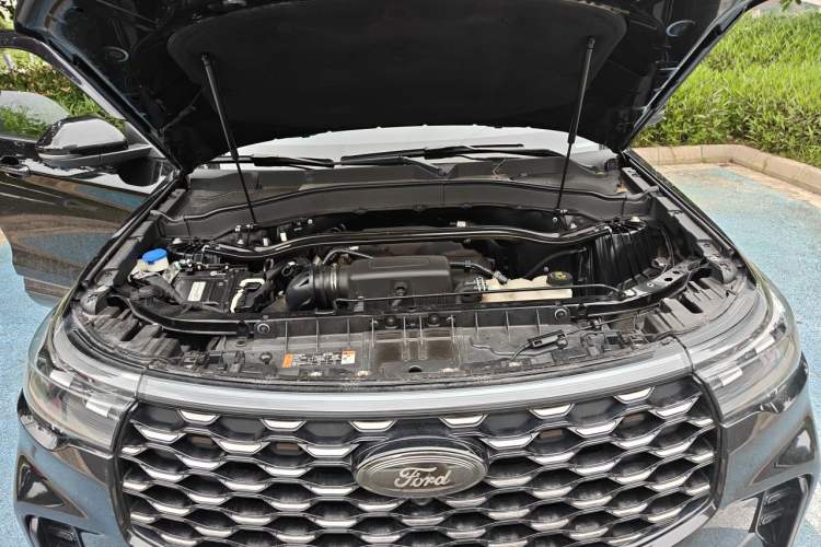 Used Ford Explorer 2023 EcoBoost 285 4x4 ST-LINE 6-Seater Engine Bay