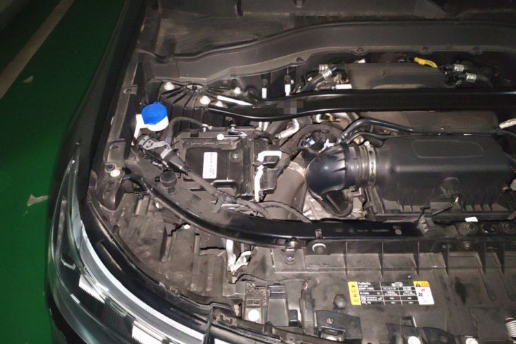 Used Ford Explorer 2023 EcoBoost 285 Four-Wheel Drive Titanium Edition 6 Seats Engine Bay Right