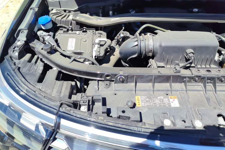 Used Ford Explorer 2023 EcoBoost 285 4x4 Trend Plus Edition 6 Seats Engine Bay Right