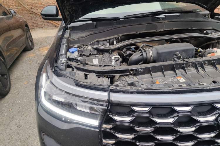 Used Ford Explorer 2023 EcoBoost 285 4x4 ST-LINE 7-Seater Engine Bay Right