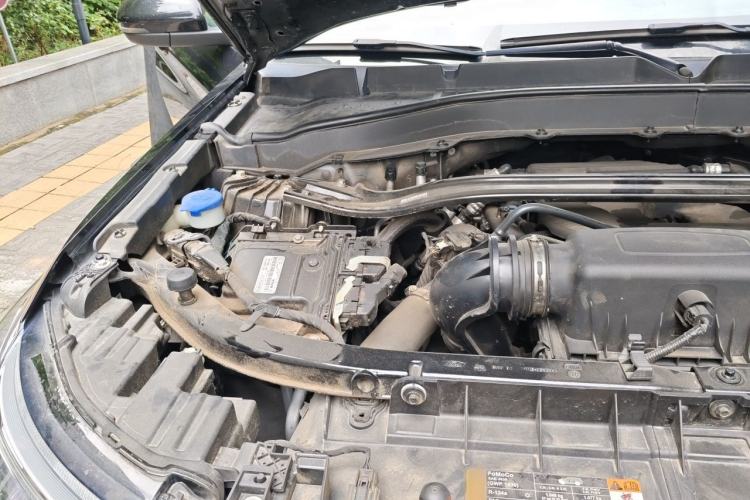 Used Ford Explorer 2023 EcoBoost 285 Four-Wheel Drive Titanium Edition 6 Seats Engine Bay Right