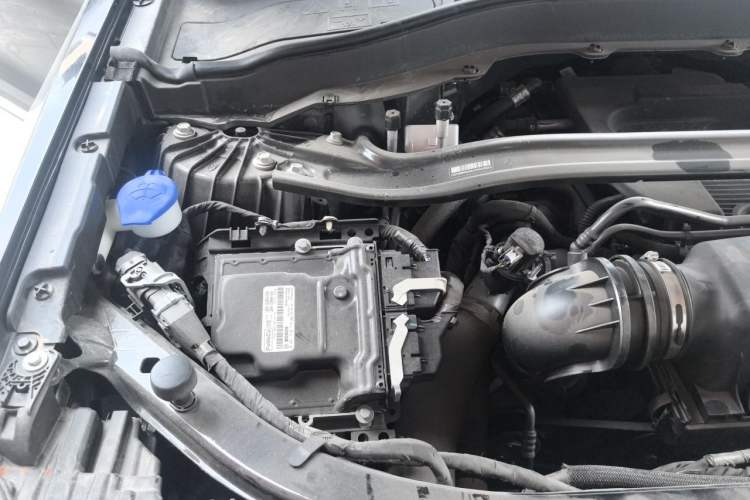 Used Ford Explorer 2023 EcoBoost 285 Four-Wheel Drive Titanium Edition 6 Seats Engine Bay Right