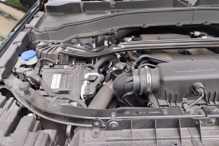 Used Ford Explorer 2023 EcoBoost 285 Four-Wheel Drive Titanium Edition 7-Seater Engine Bay Right